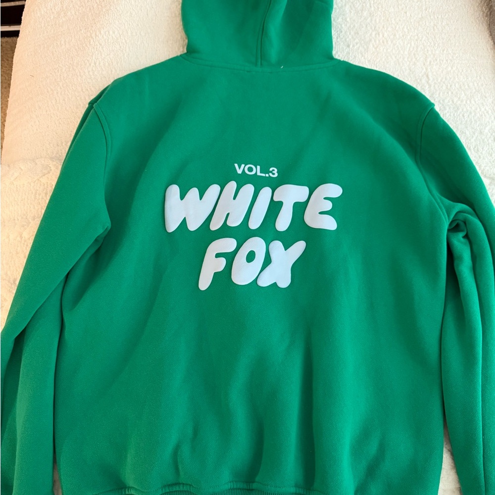 Green White Fox Boutique Hoodie and Sweatpants Set - Picture 4 of 12